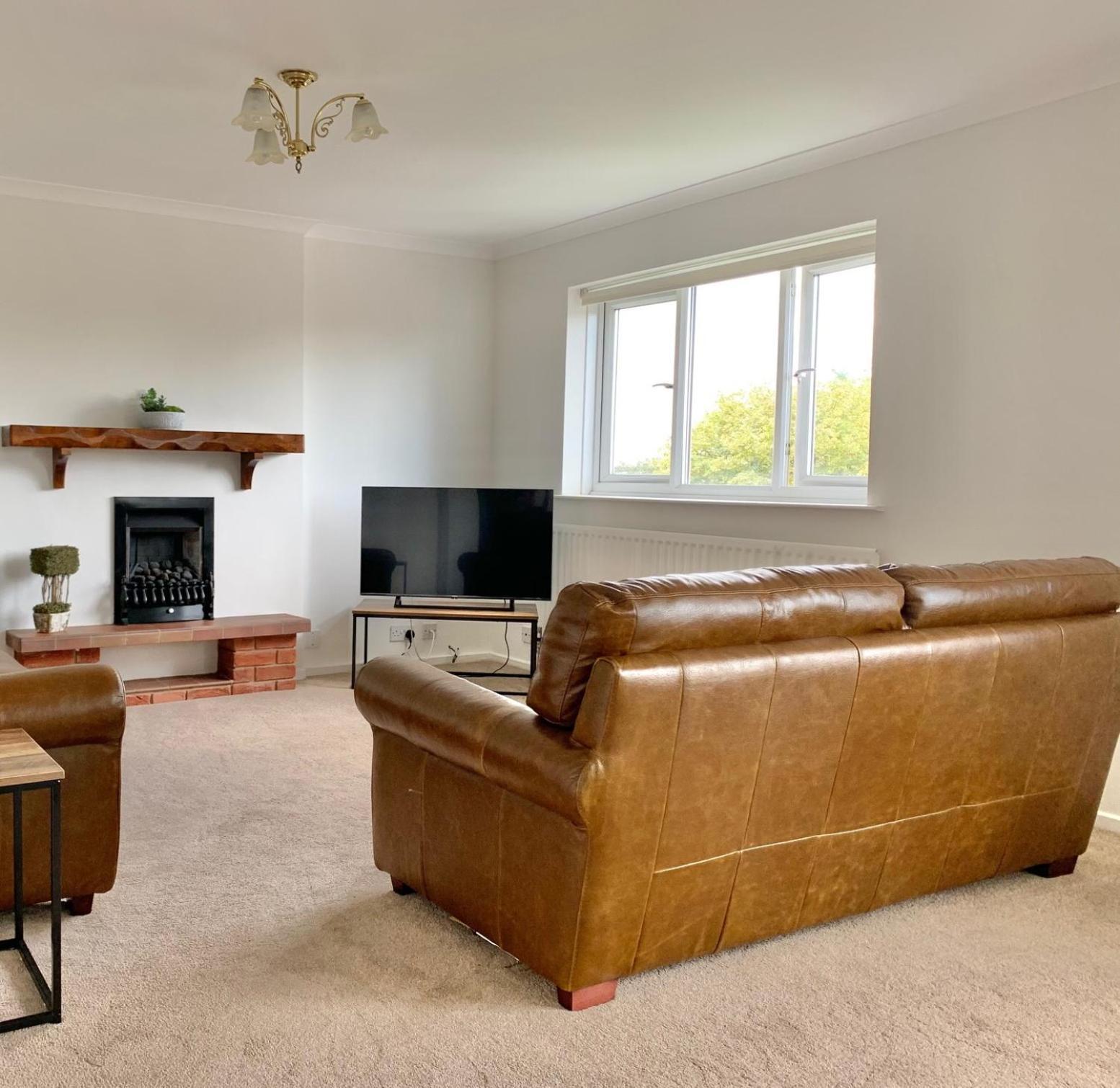 Stratford Upon Avon: 2 Bed Town Centre Apartment, Parking For One Car Kültér fotó